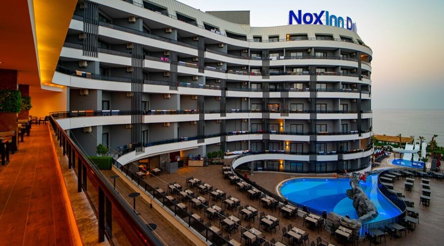 Noxinn Deluxe Hotel