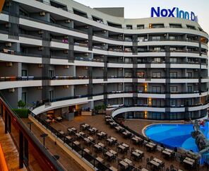 Noxinn Deluxe Hotel