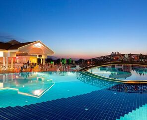 Roma Beach Resort & Spa