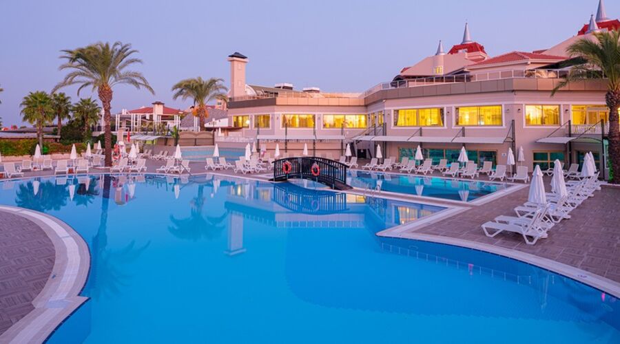 Aydınbey Famous Resort