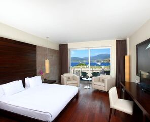 No81 Hotel