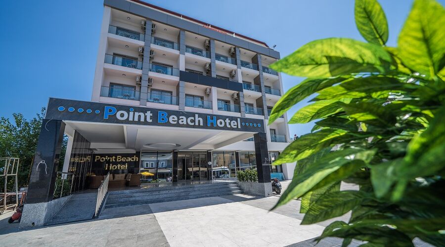 Point Beach Hotel